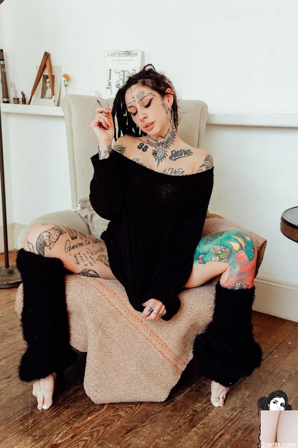 (Suicide Girls) 17 de janeiro de 2025-Elfika -Mystify (46P)