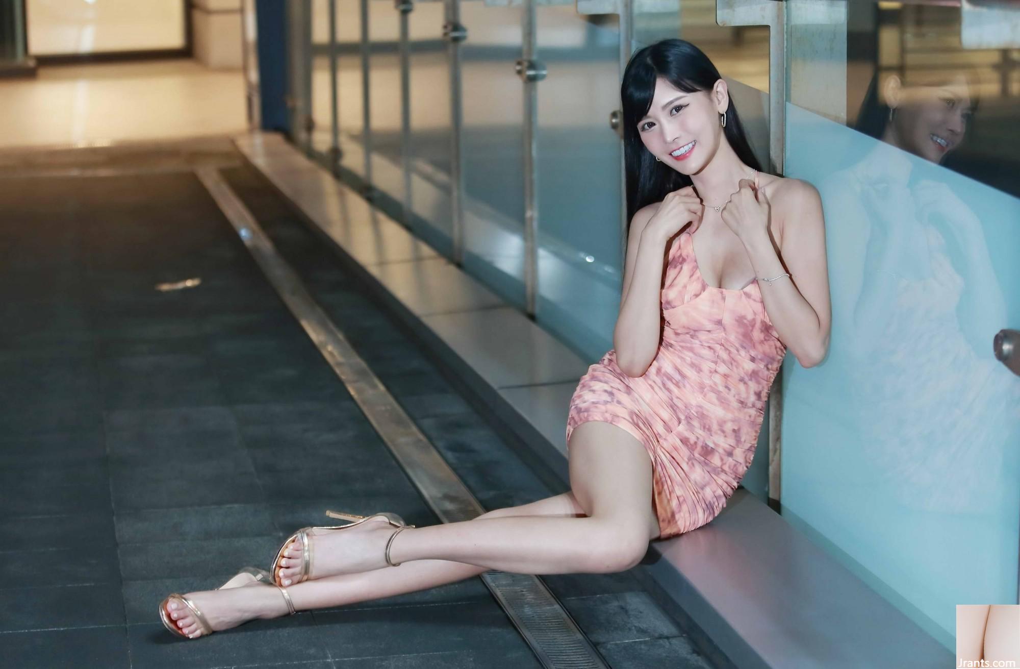 (Bab tambahan tentang kaki yang indah) Model cantik berkaki panjang Xu Hailing dalam balutan gaun, rok pendek, sepatu hak tinggi, dan kaki yang indah (104P)