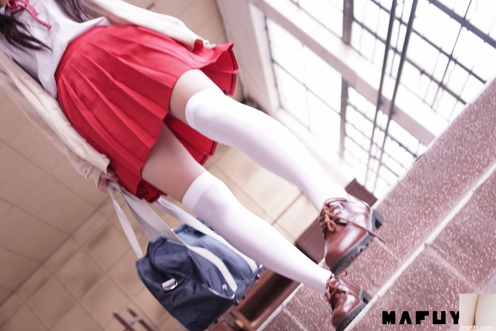 (MAFUYU) Loli Kameita Mafuyu Classroom Red Water K Chaussettes au-dessus du genou en soie (112P)