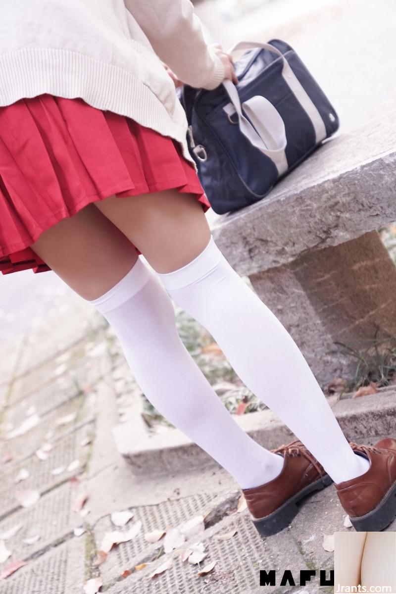 (MAFUYU) Loli Kameita Mafuyu Classroom Red Water K Chaussettes au-dessus du genou en soie (112P)