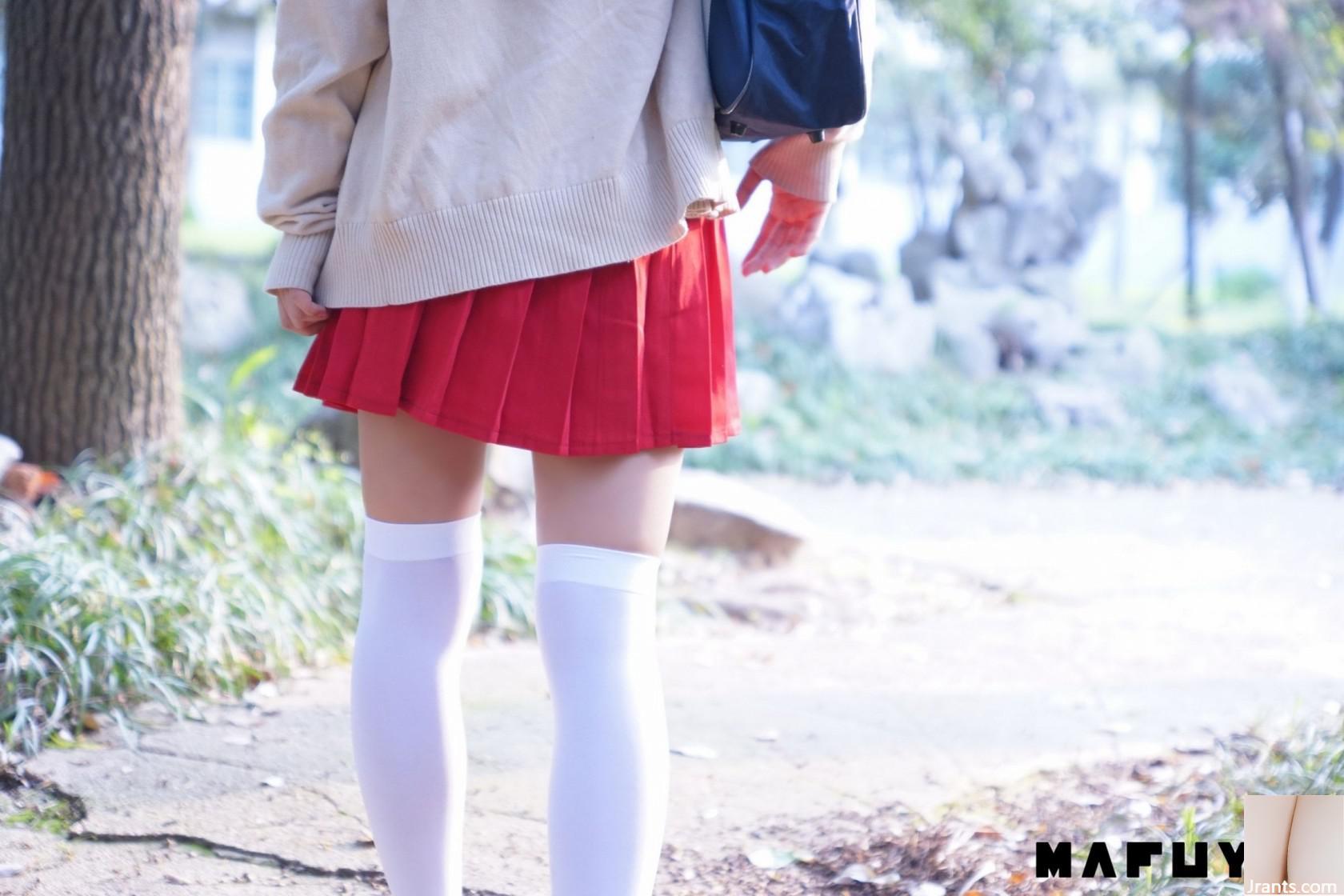 (MAFUYU) Loli Kameita Mafuyu Classroom Red Water K Chaussettes au-dessus du genou en soie (112P)