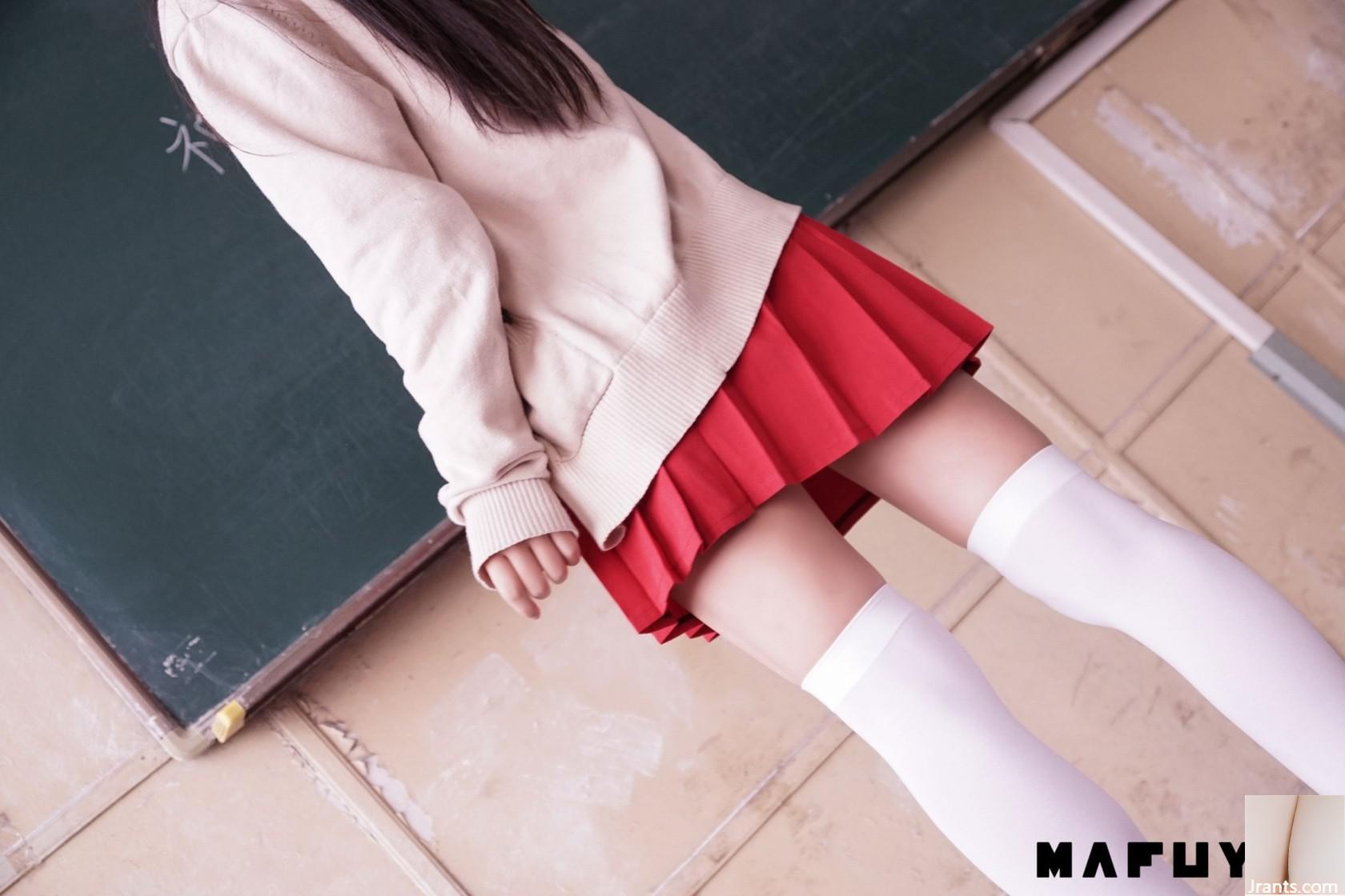 (Mafuuu) Lolita Shenli Board True Winter Klassenzimmer rotes Wasser K Sir Simpan Socken (112p)