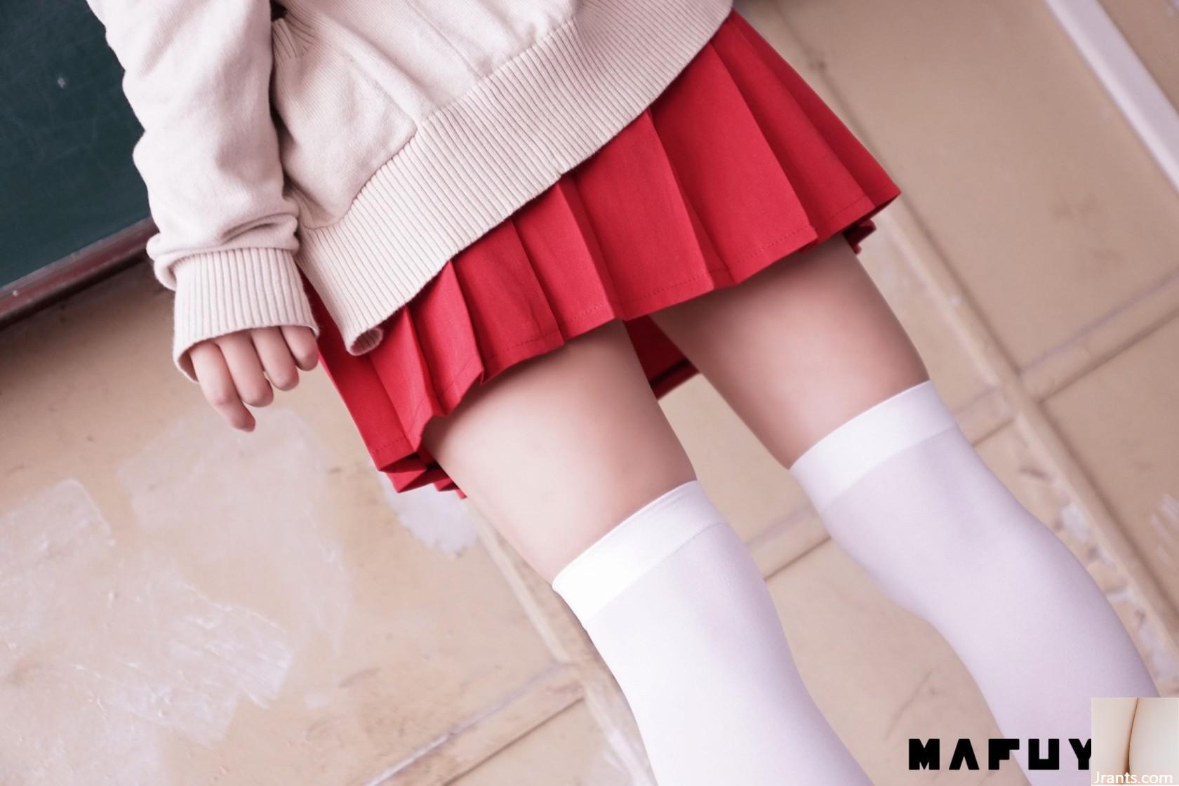 (MAFUYU) Loli Kameita Mafuyu Classroom Red Water K Chaussettes au-dessus du genou en soie (112P)