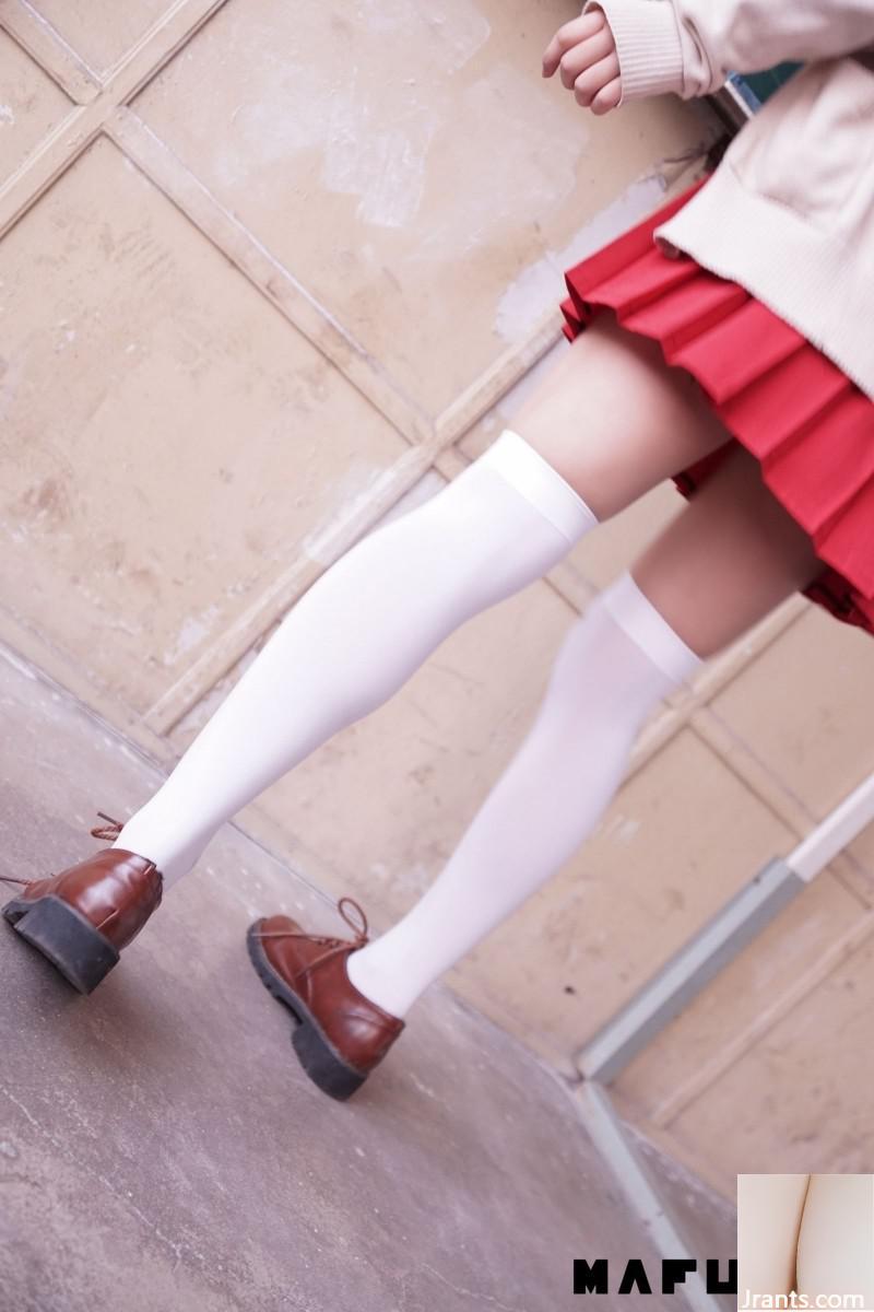 (MAFUYU) Loli Kameita Mafuyu Classroom Red Water K Chaussettes au-dessus du genou en soie (112P)