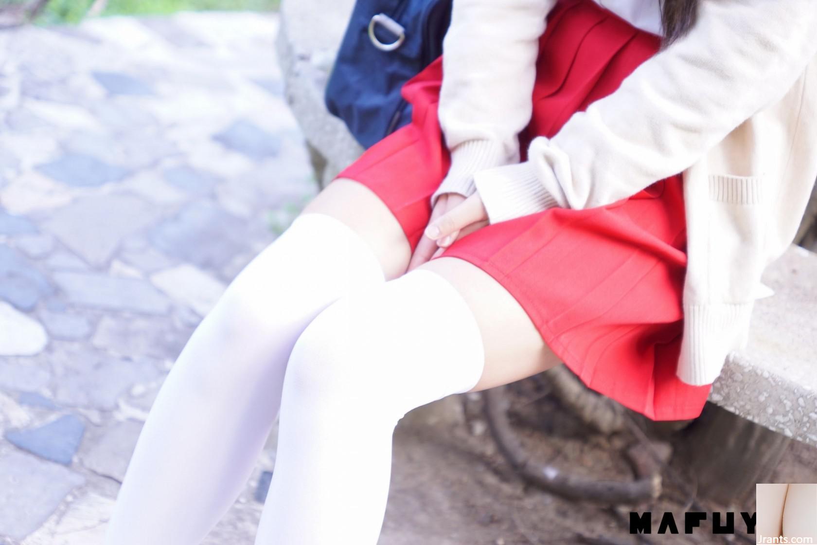 (Mafuuu) Lolita Shenli Board True Winter Klassenzimmer rotes Wasser K Sir Simpan Socken (112p)