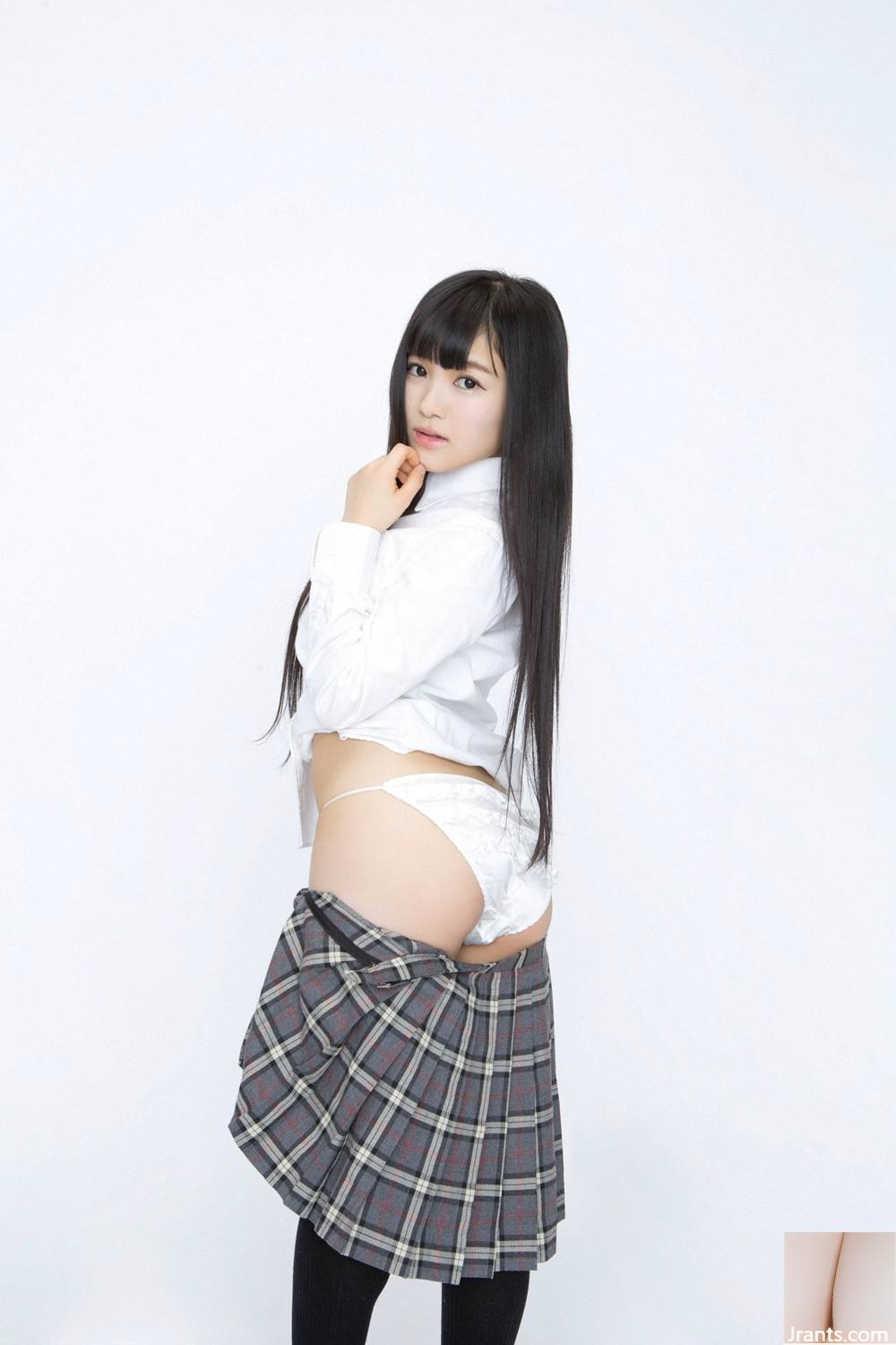 Vol.596 Jun Amaki Jinchuan Amaki (44P)