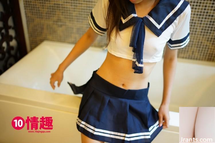 (Rosi Anonymous Foto) 10 Fun Charakter Nr. 014 Sailor Sailor Server Langes Mädchen angehobene Hüften und schöne Beine (39p)