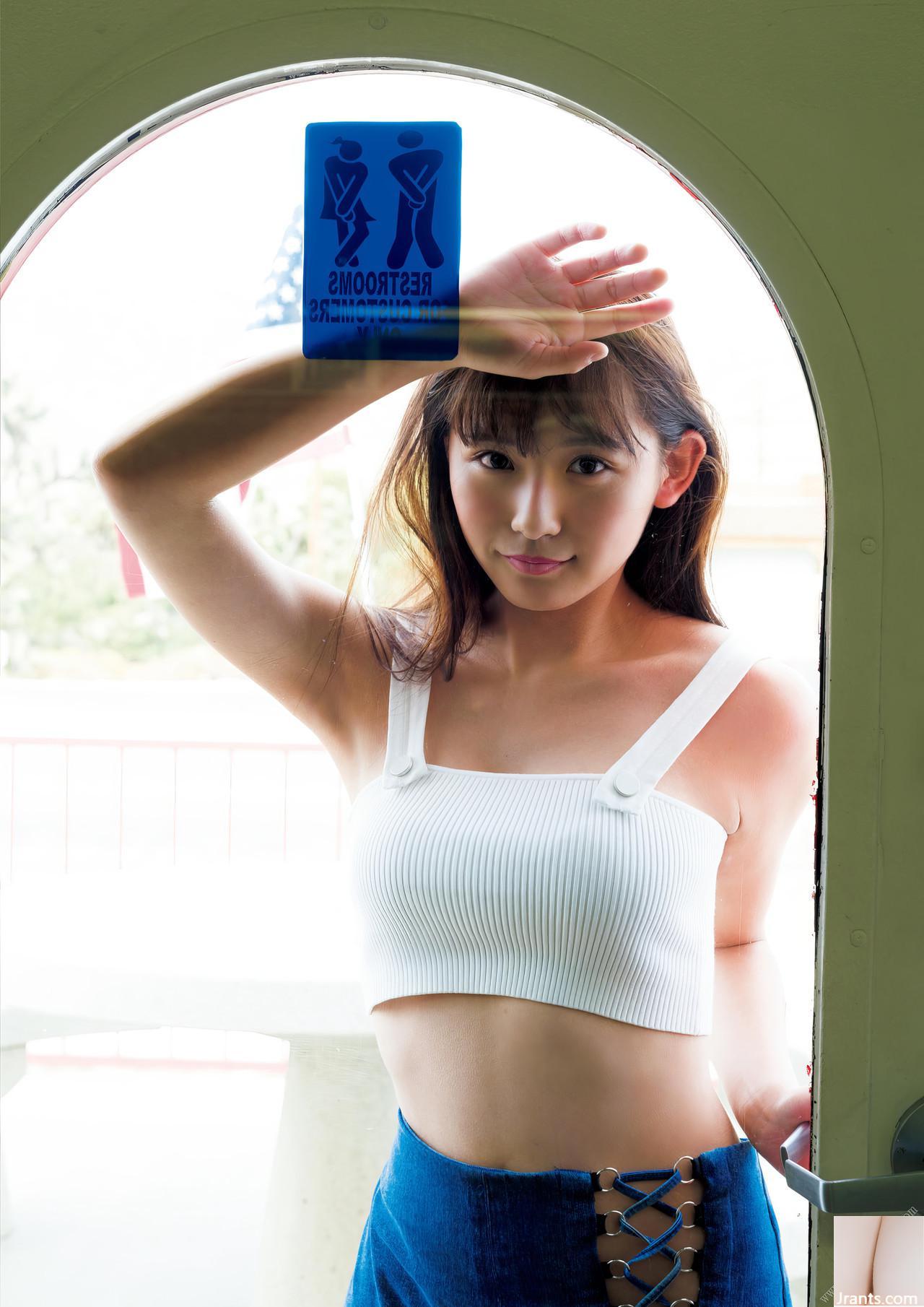 (Rina Asagawa) a montré ses seins sans restriction &#8230;.. sa bonne silhouette l&rsquo;a fait regarder ses fans (28p)