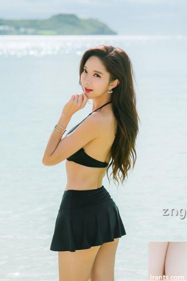 Park Soo-Yeon-SwimSuit Photo Album Four (100p)