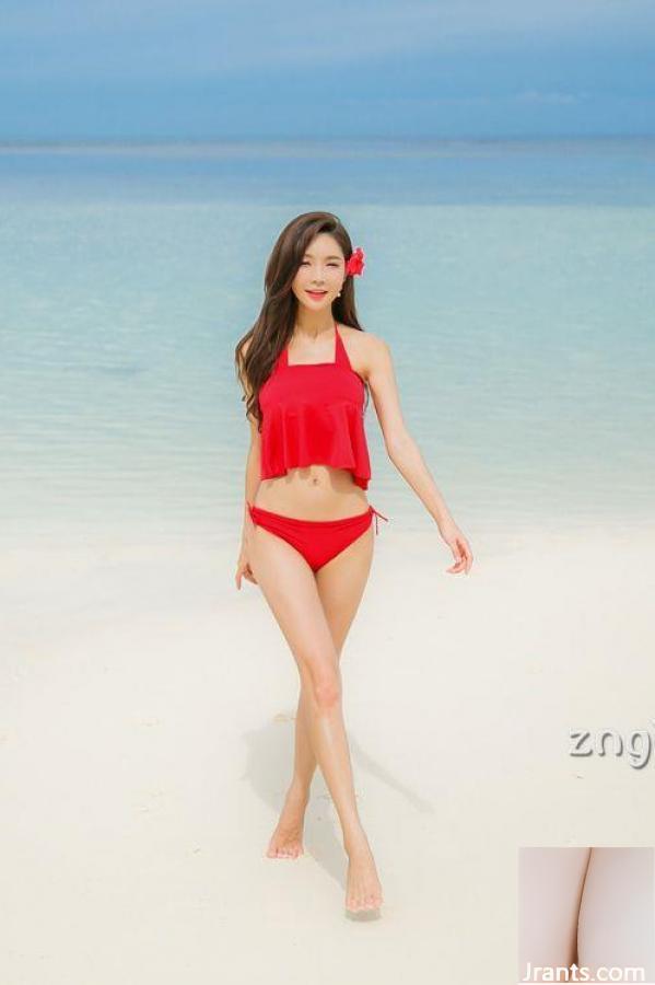 Park Soo-Yeon-SwimSuit Photo Album Four (100p)