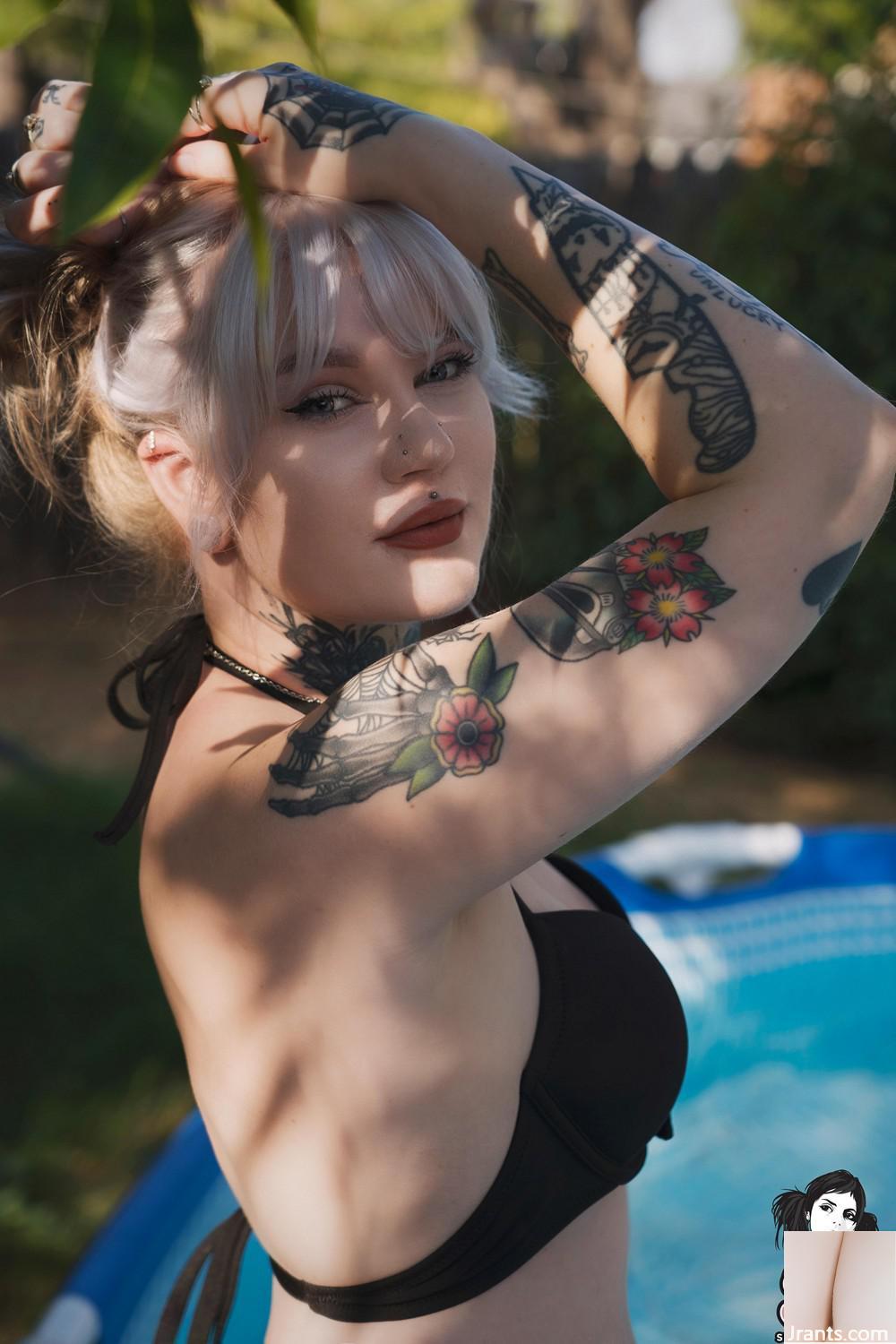 (Suicide Girls) 26 de janeiro Rayneday &#8211; Cara Sweet (45p)