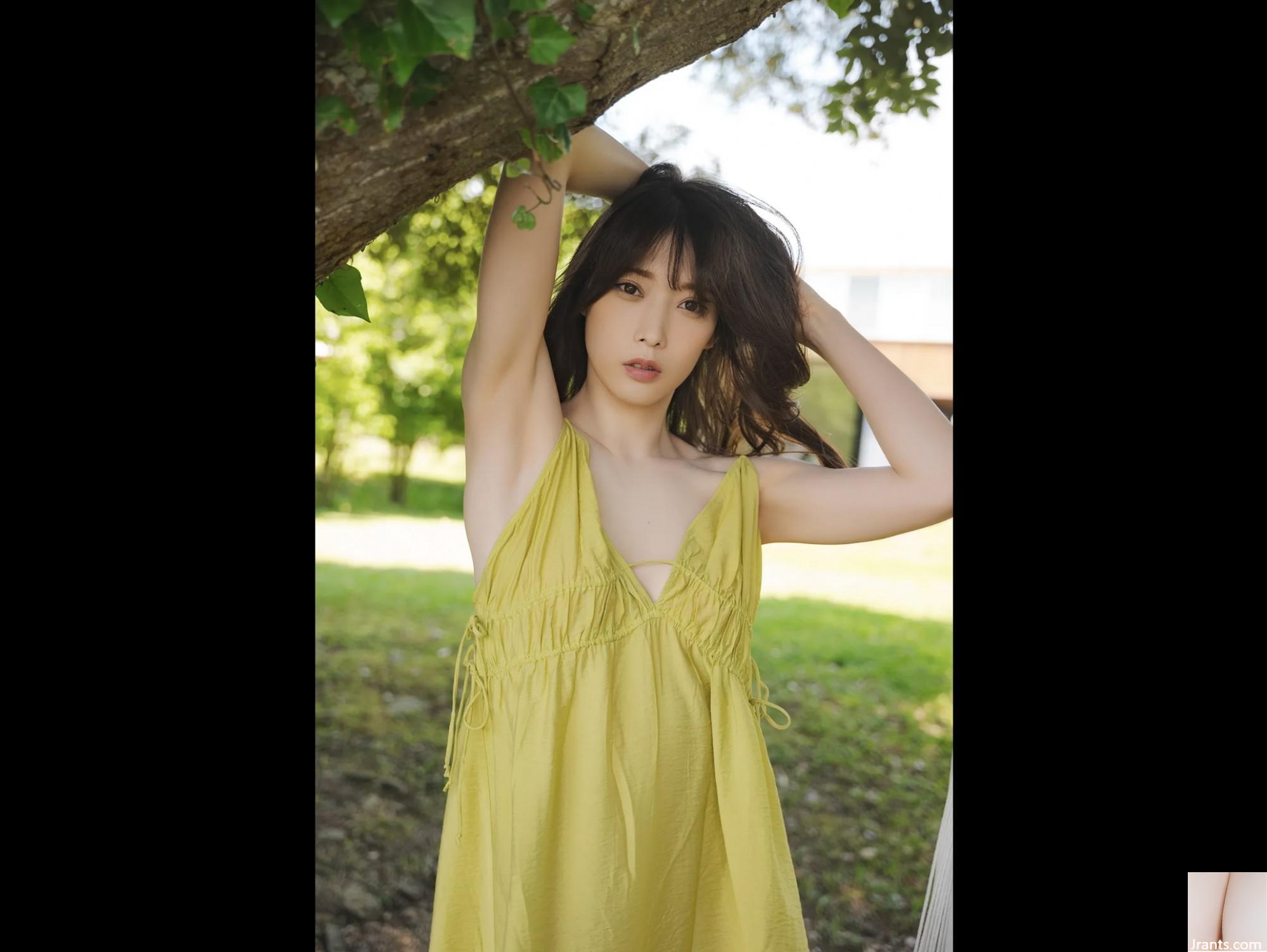 Akai Saki&#8217;s &#8220;Gracia All Onleseded edition vol.1&#8221; (71p)