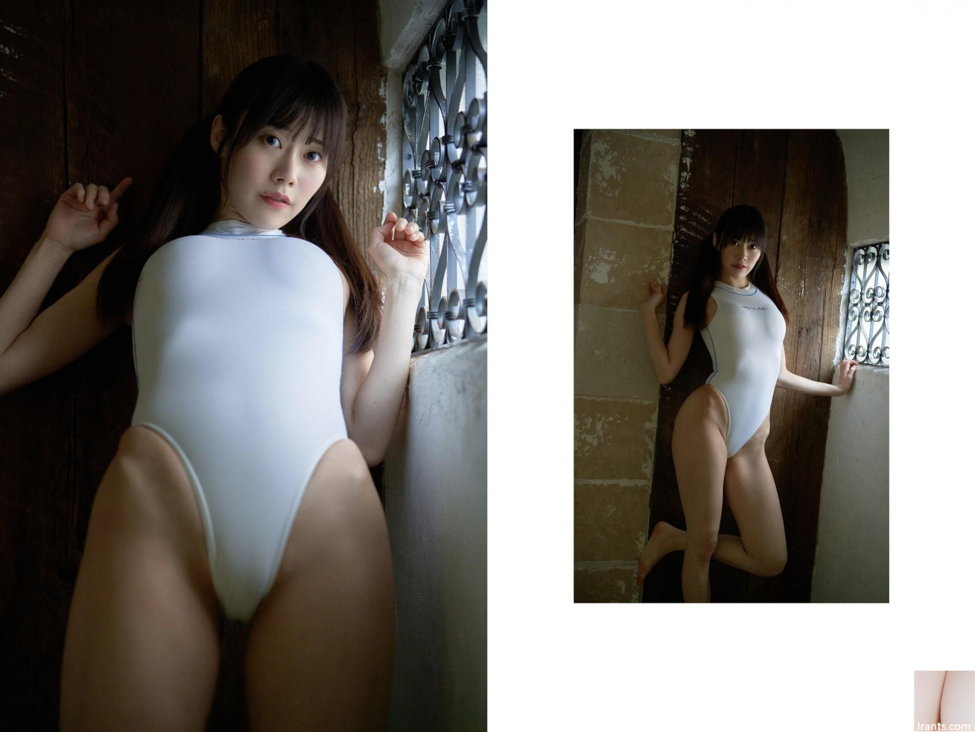 Momosato Rea Gravure Photo Collection Peach Fizz (64p)