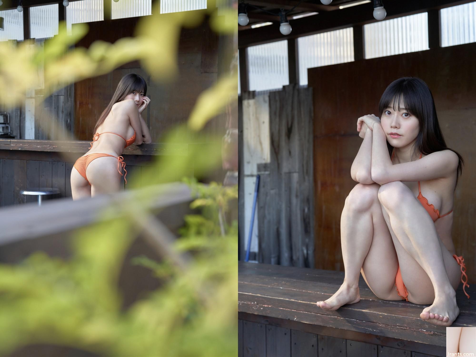 Momosato Rea Gravure Photo Collection Peach Fizz (64p)