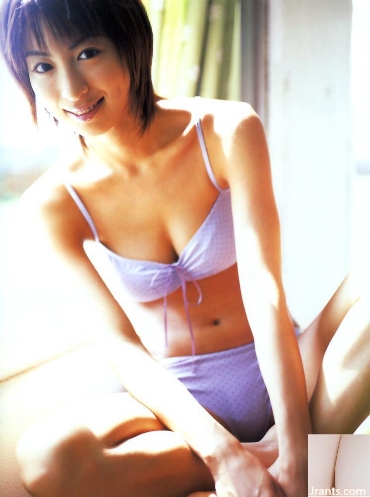 Okubo Mariko (photobook) &#8211; مؤذ (94p)