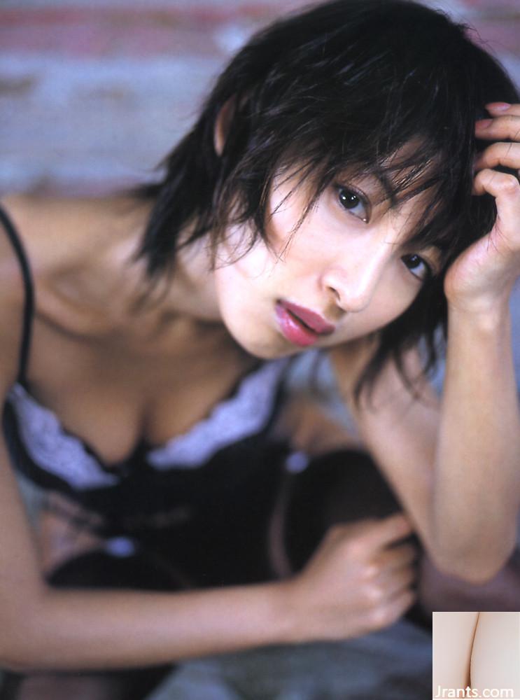 Okubo Mariko (Photobook) &#8211; travesso (94p)