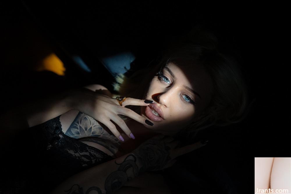 Suicide Girls) فوریه 03،2025 -Dianakolpaak -Between Light و Dark (49p)