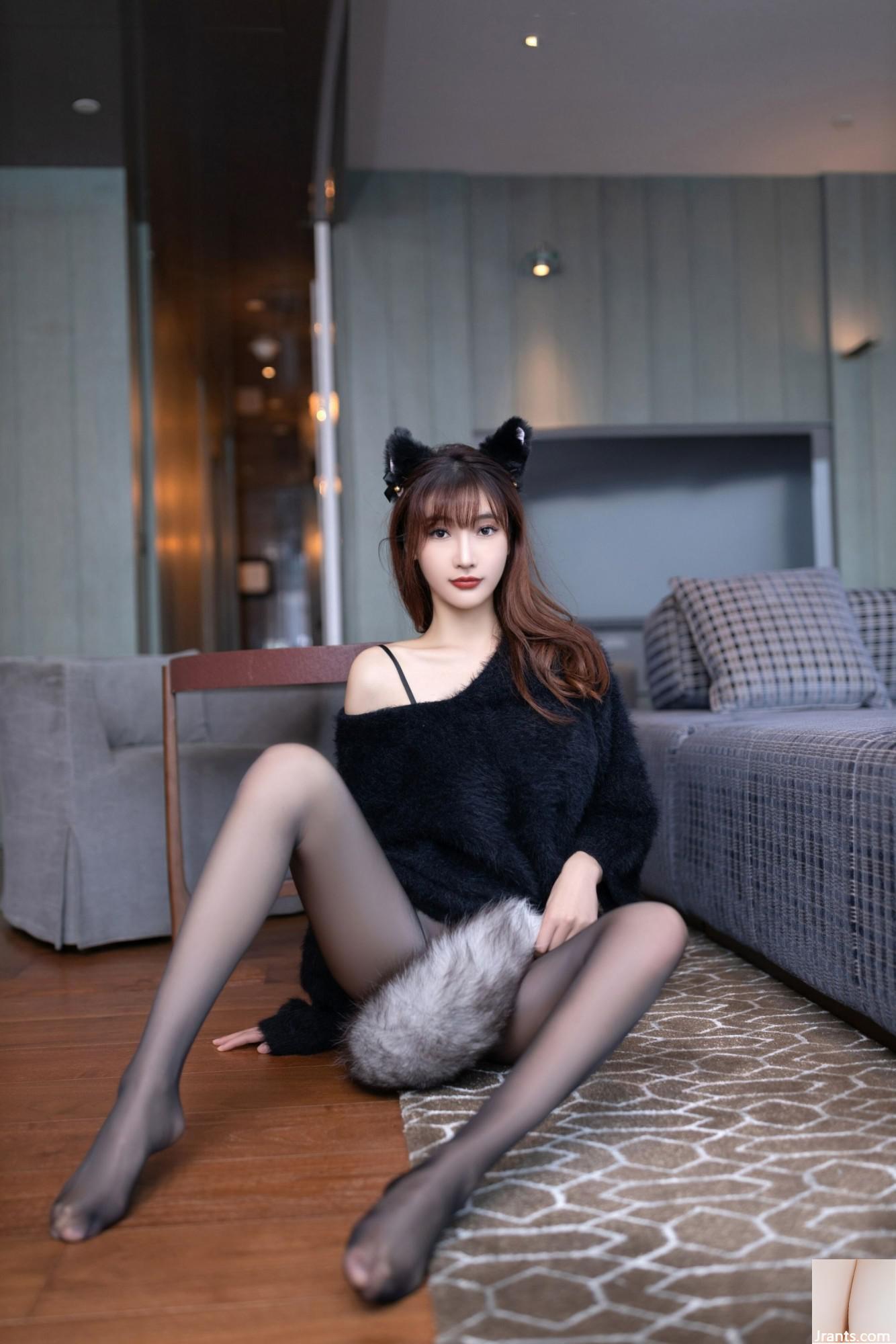 (Xiuren Extra) Xiuren Model Cantik Lu Xuanxuan &#8220;Rayakan Sutra Hitam&#8221; (93p)