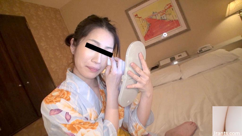 Ikeda Hitomi: Ich habe es auf mein Amateurgesicht gegossen und geöffnet (21p)