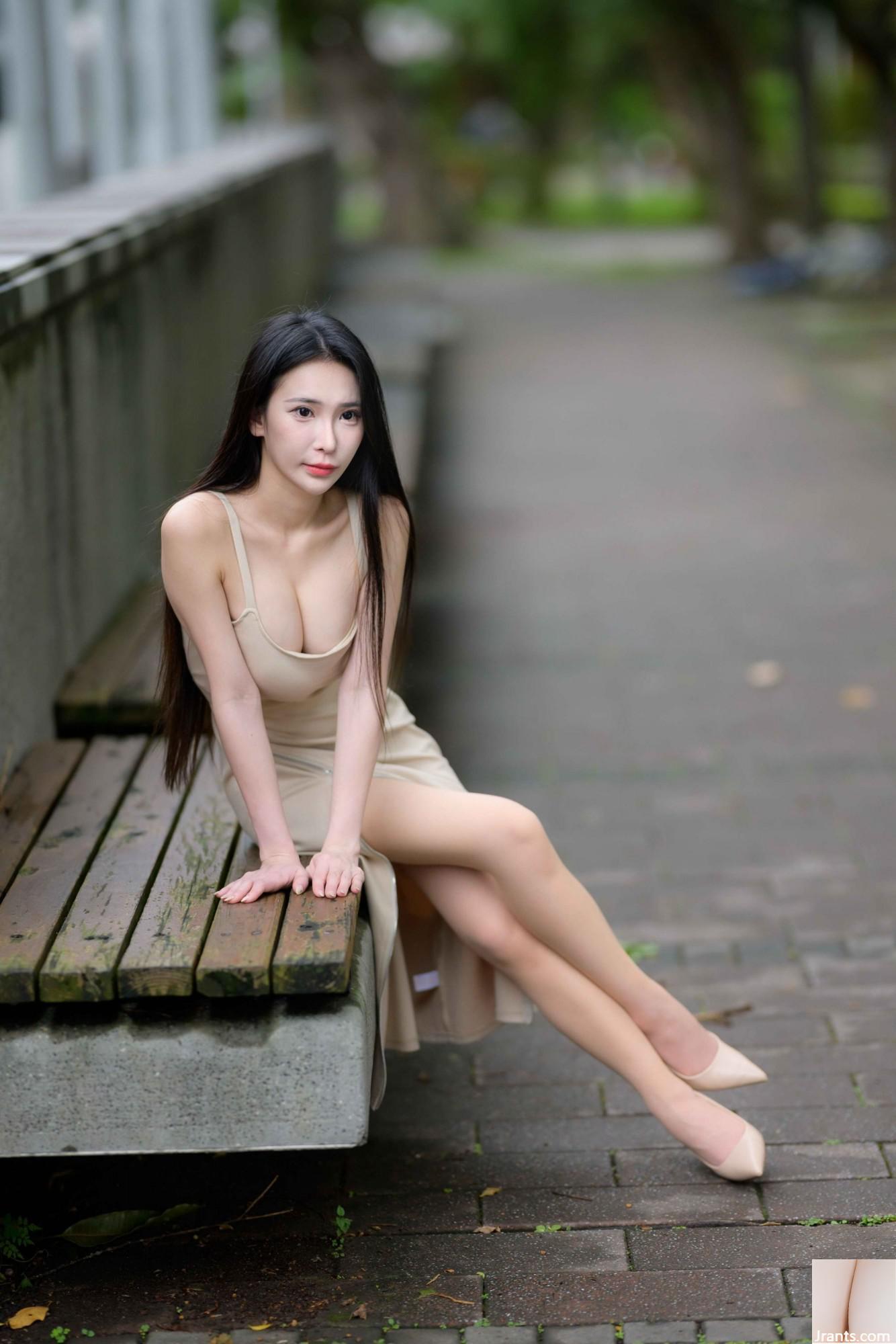 (လှပသောခြေထောက်များအပို) Long-Legged Model Yunas High-Slit Long စကတ်များ (128p)