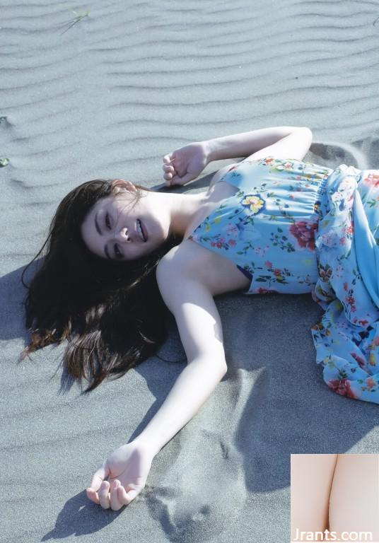 奧か ur ず (Photobook) Kazuyama-Aikagi (2020-07-10) (108p)