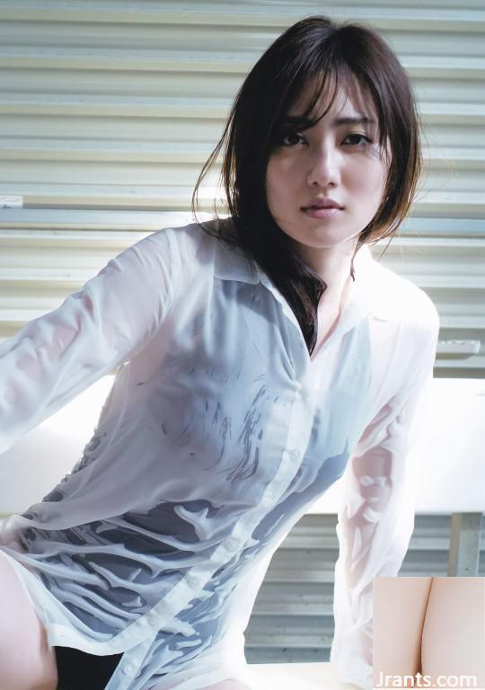 奧か ur ず (Photobook) Kazuyama-Aikagi (2020-07-10) (108p)