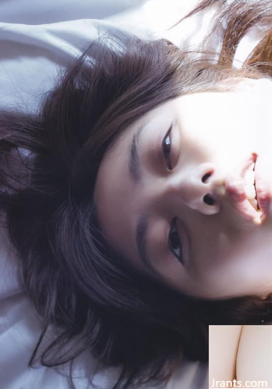 奧か ur ず (Photobook) Kazuyama-Aikagi (2020-07-10) (108p)