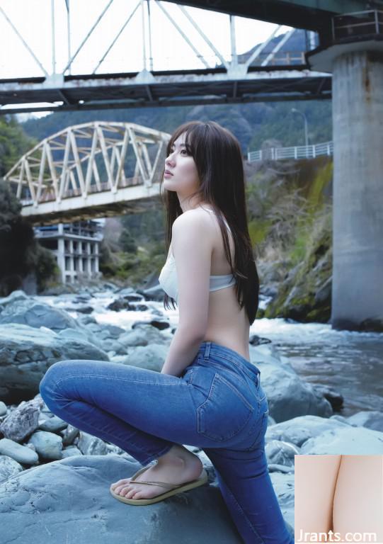 奧か ur ず (Photobook) Kazuyama-Aikagi (2020-07-10) (108p)