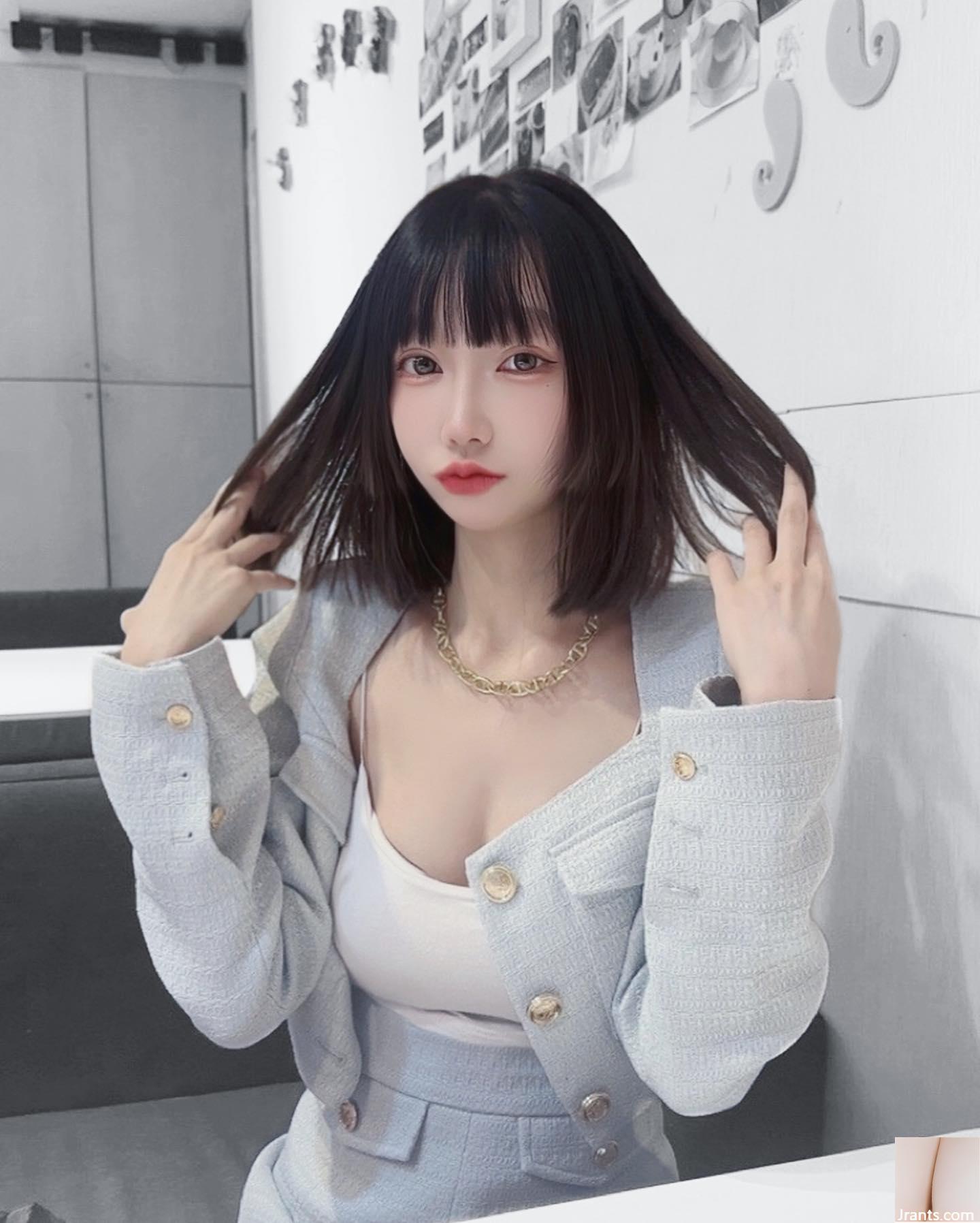 La meilleure fille « Zona Lin » a une figure féroce qui est vraiment scandaleuse (16p)