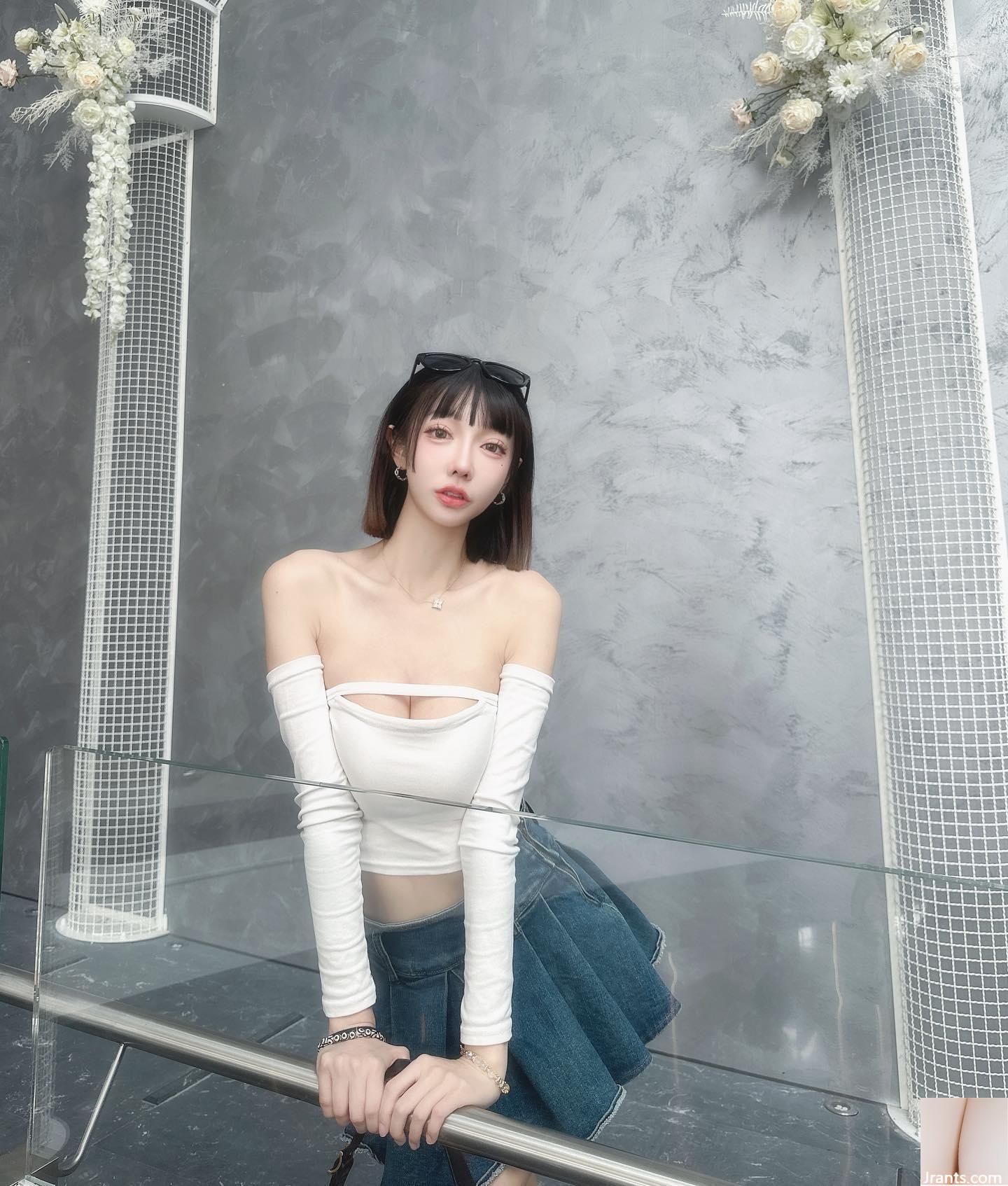La meilleure fille « Zona Lin » a une figure féroce qui est vraiment scandaleuse (16p)