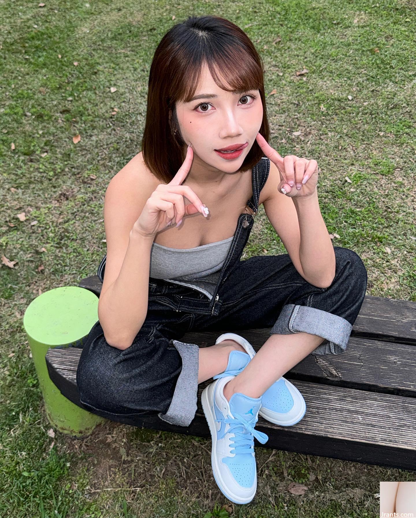 Dada bulat dan montok &#8220;Peng Peng&#8221; Fitur Wajah Manis dan Bangga Sosok (20p)