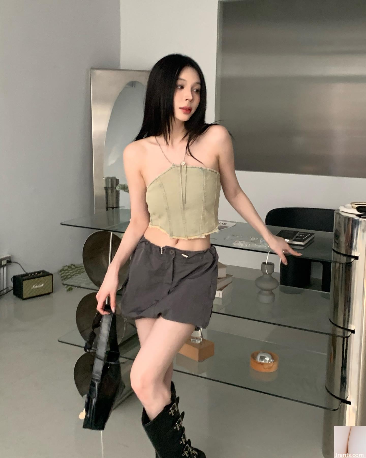 &#8220;Yuzhen&#8221; payudara penuh dan indah tidak bisa menyembunyikan kaki menggoda mereka (9p)