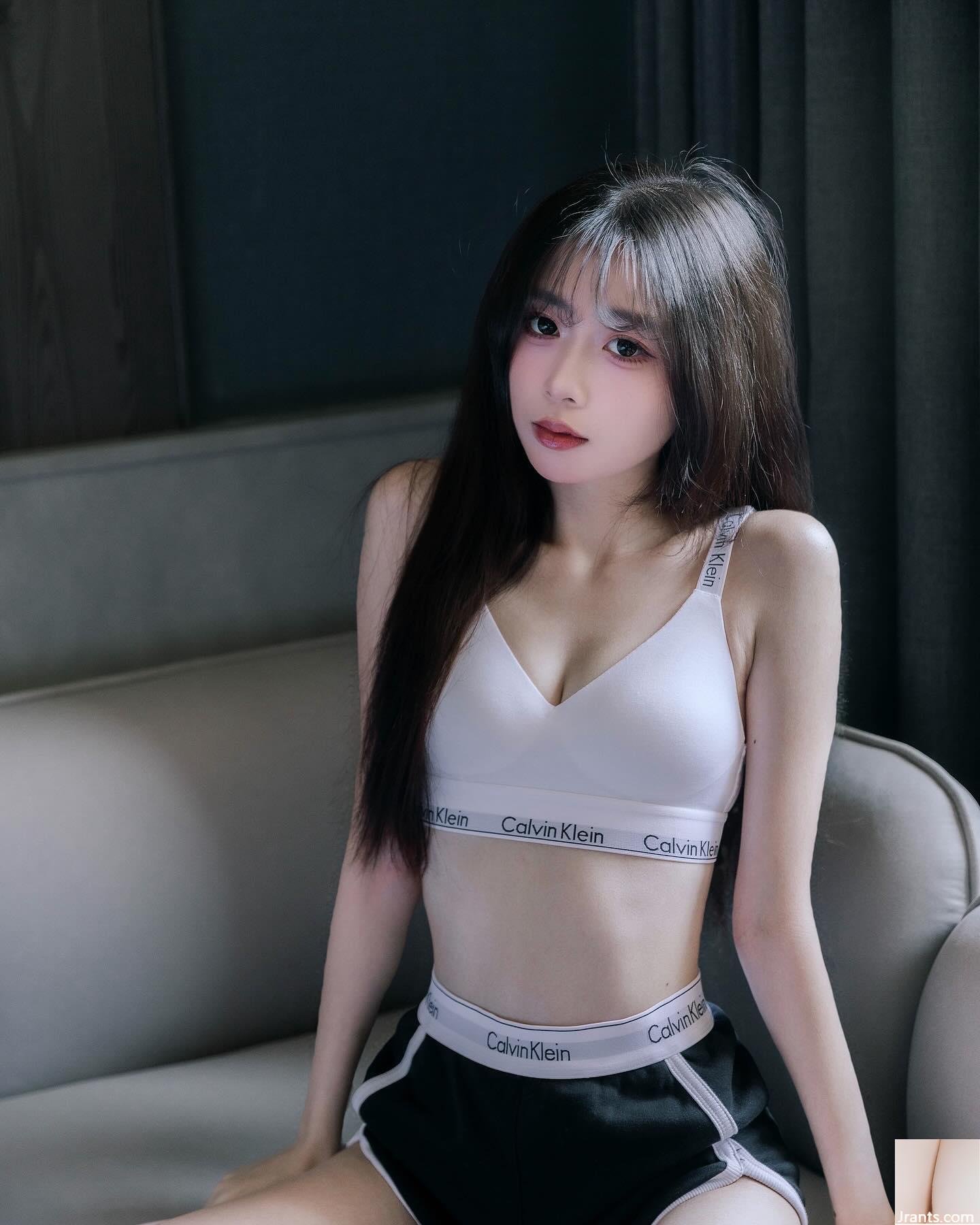 &#8220;Chen Qiyin&#8221; dengan godaan pinggang yang sempurna, alur yang dalam terlalu jahat dan semakin marah, semakin Anda melihatnya (14p)
