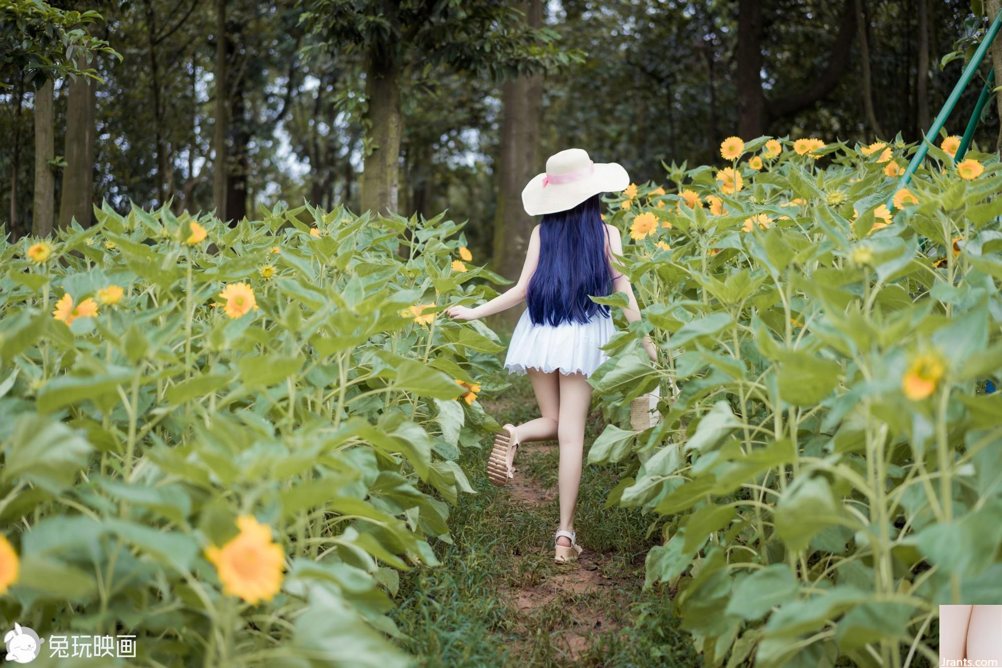 (Lapin joue avec les films) &#8211; Black Cat Sister in Flower Field (39p)