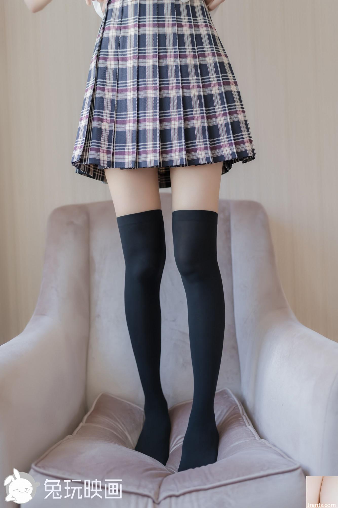 (Rabbit Play Movie) &#8211; Student Skirt Black Stockings Absolute Field (40p)