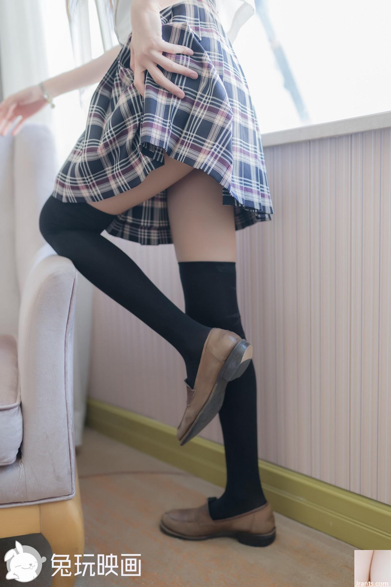 (Film di coniglio di coniglio) &#8211; Student Skirt Black Stockings Absolute Field (40p)