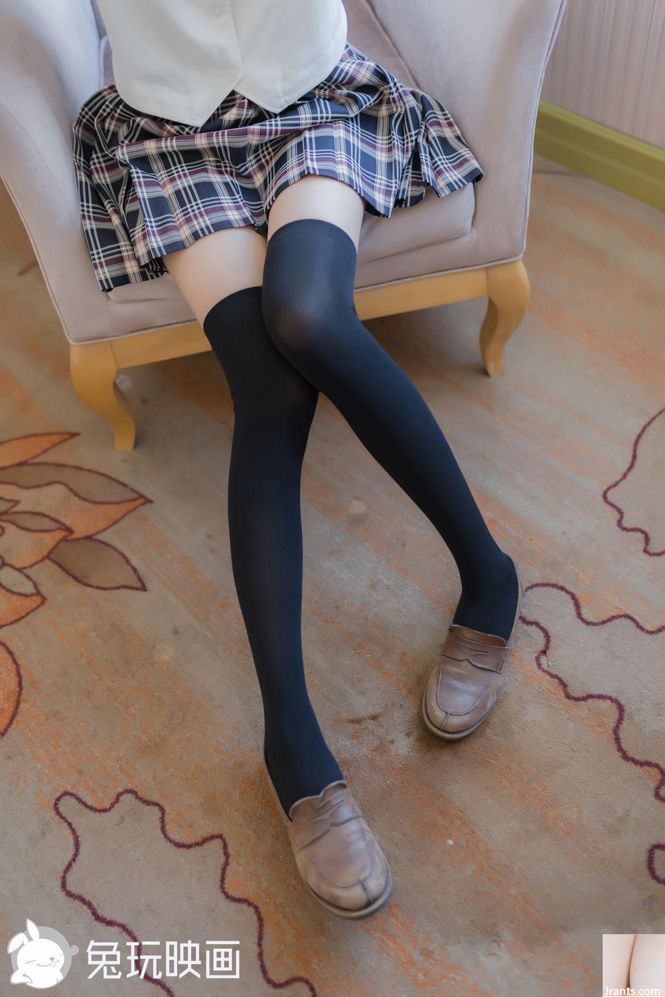 (Rabbit Play Movie) &#8211; Student Skirt Black Stockings Absolute Field (40p)