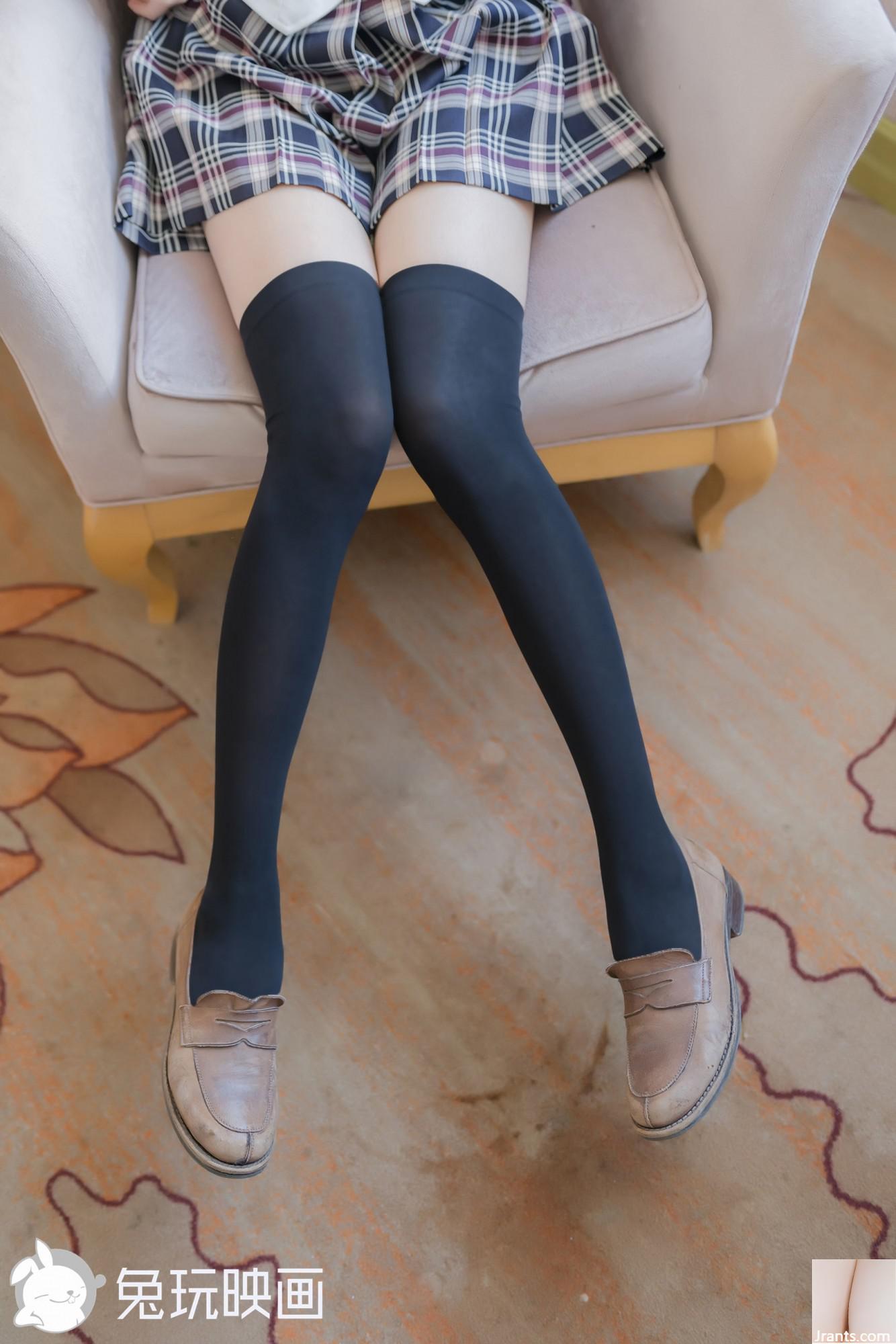 (Rabbit Play Movie) &#8211; Student Skirt Black Stockings Absolute Field (40p)