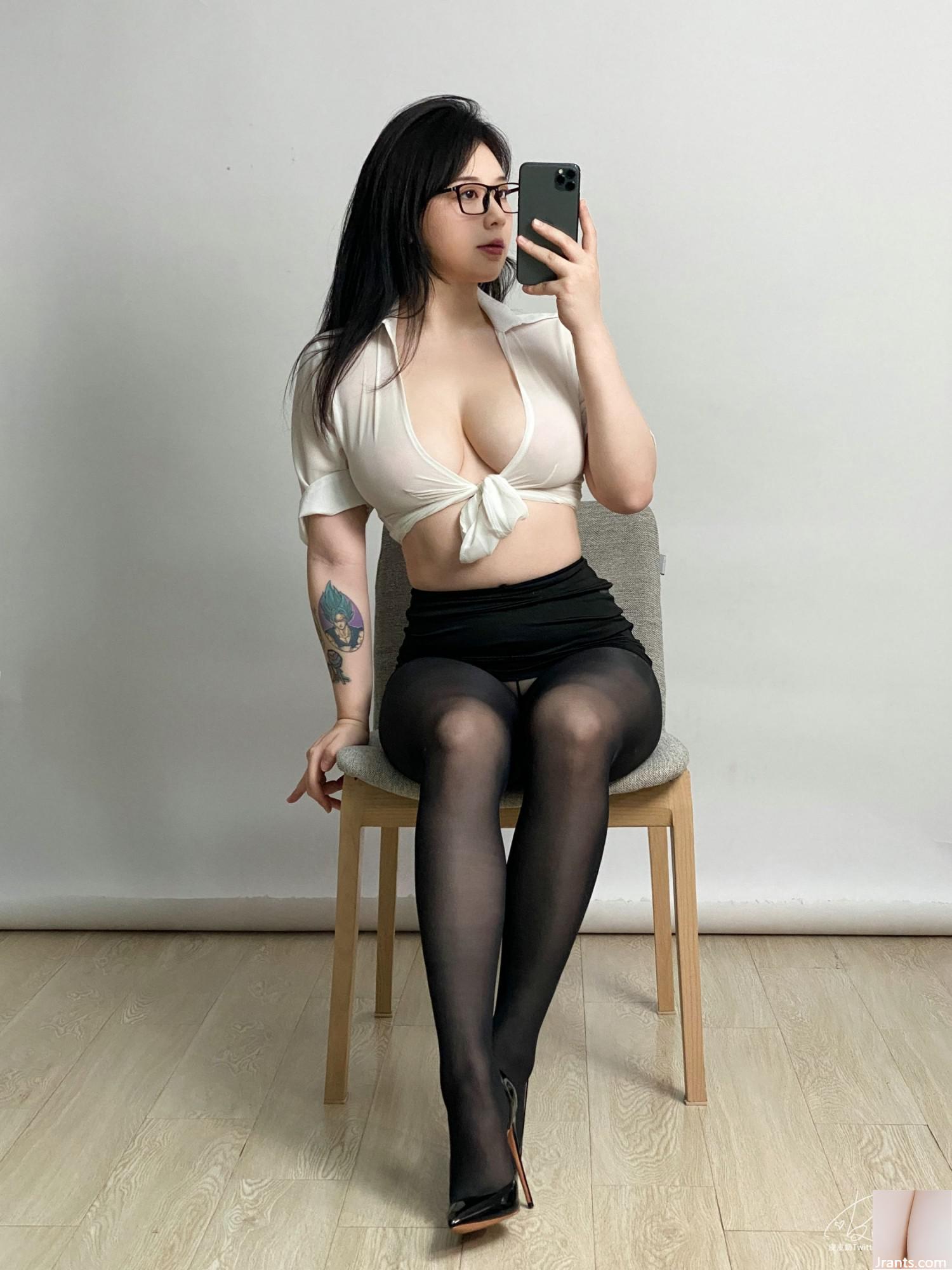 (Collezione online)  Welfare Girl PIPI Milk è così carino (esclusiva VIP &#8220;OL Black Silk&#8221; (40p)