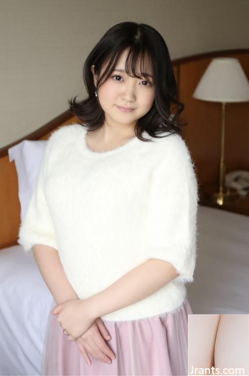 Miyazawa Chiharu (coleção de fotos oficial da esposa) Uma esposa carnívora que quer homens após seis meses de casamento (72p)