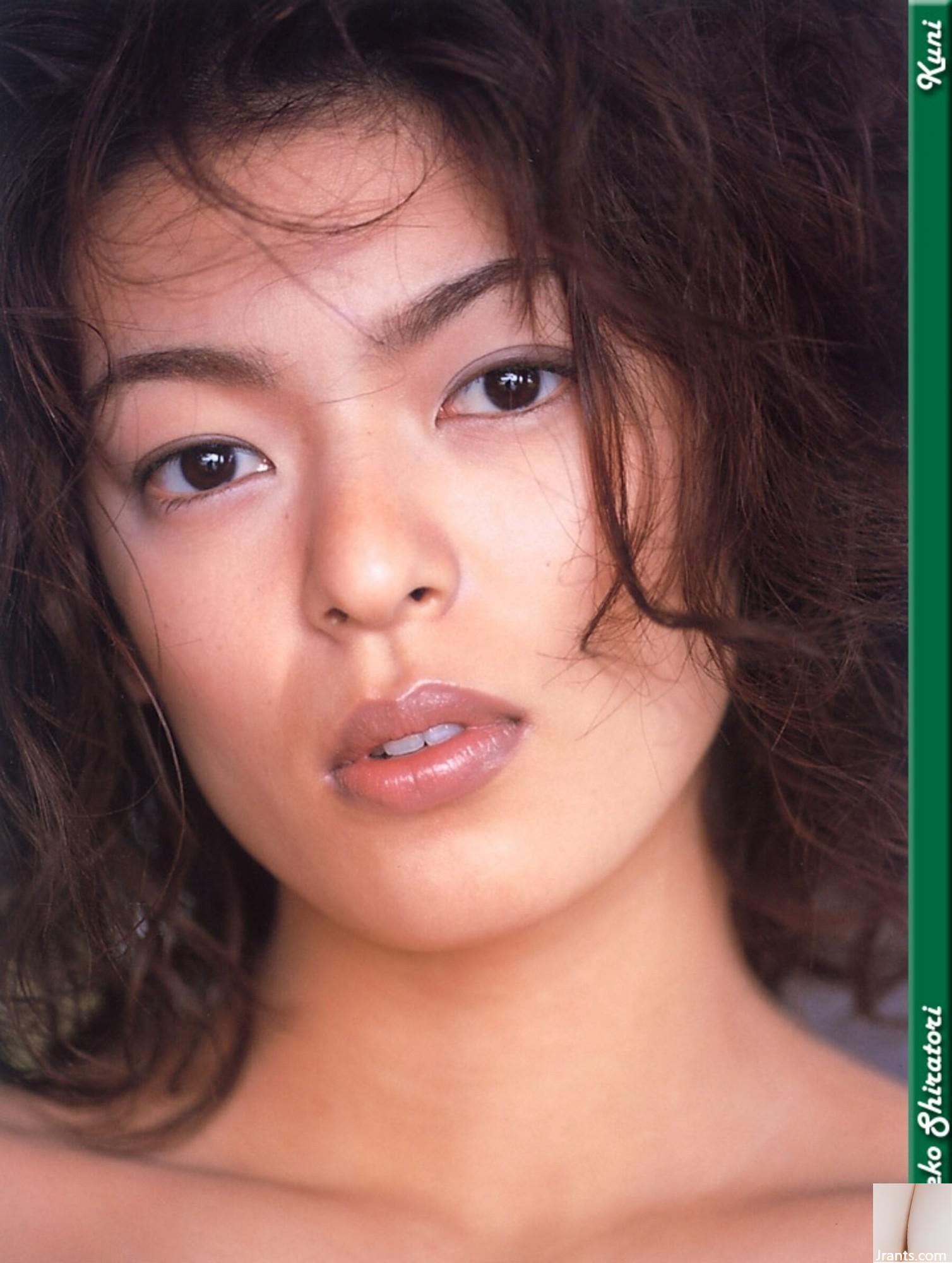 Shiraki Tomoeko (Foto) (Kuni Scan) (75p)