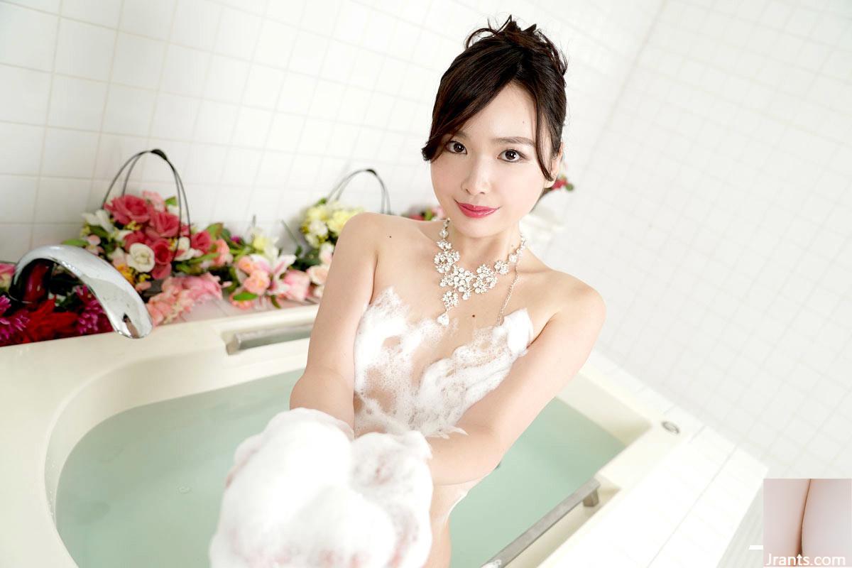 &#8220;Suzuki Rina&#8221; Perfect Body Girl (26p)