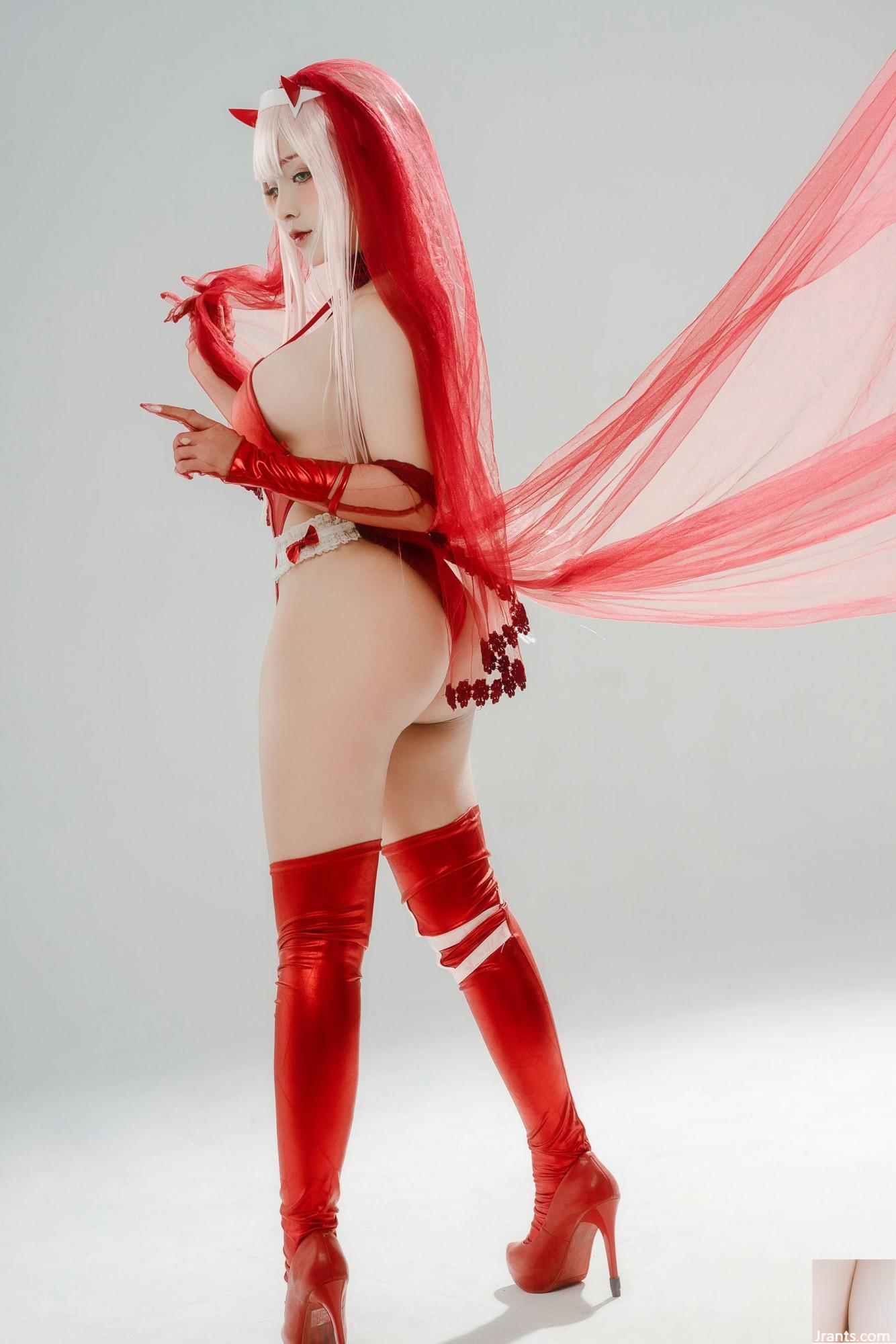 Sayo Momo &#8211; Zero Two Wedding Dress (21p)