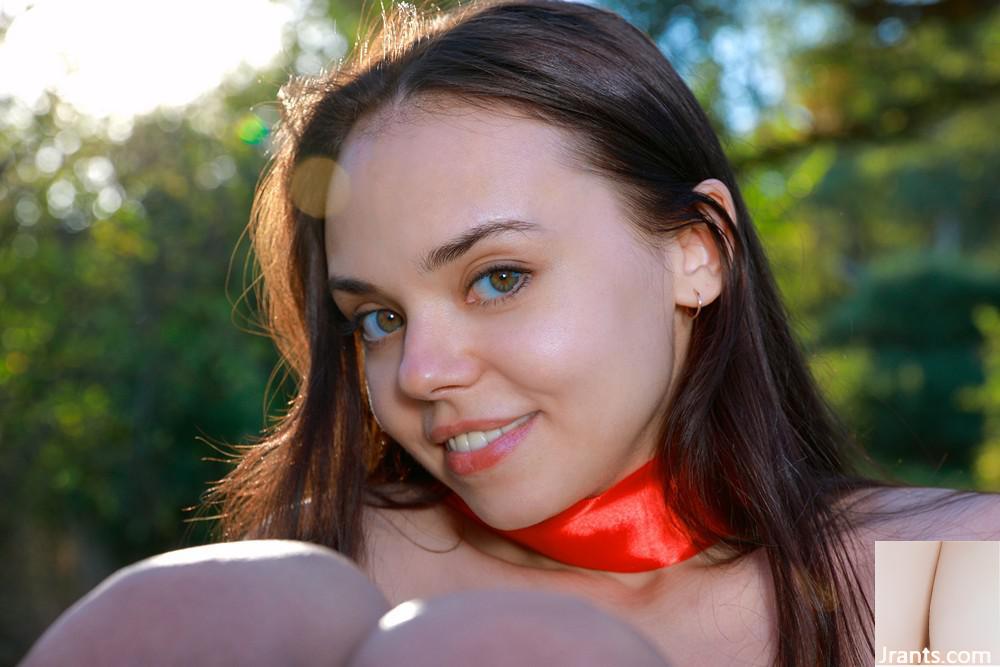 (MetArt) Mar 11, 2025 – Mia Grandi – Hot Gymnast (120P)