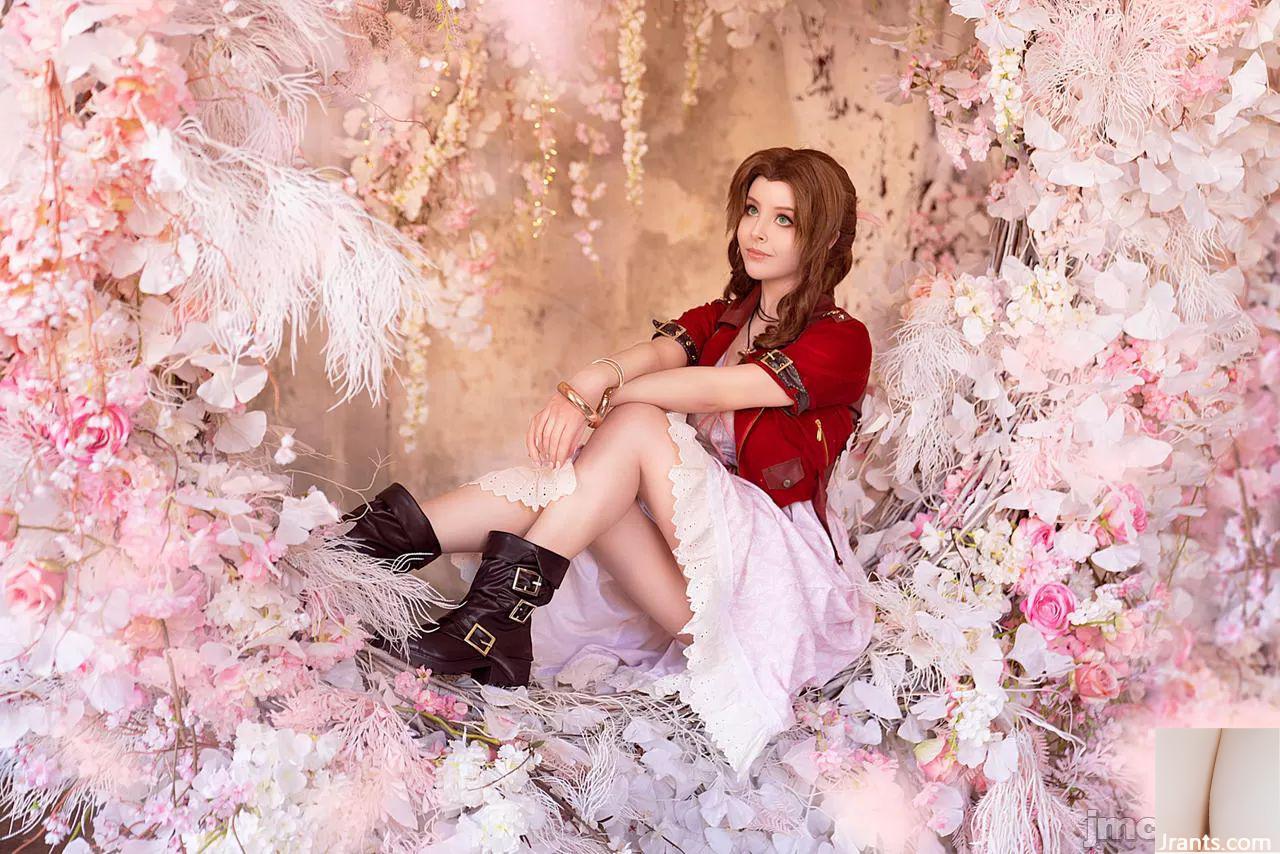 Desarmonica Aerith Cosplay (Final Fantasy 7) (29p)