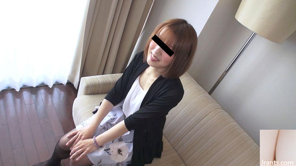 Moriyama Hitomi: Amatir First Shoot! Saya melamar pemotretan karena saya ingin meningkatkan pengalaman saya dalam seks (21 halaman)