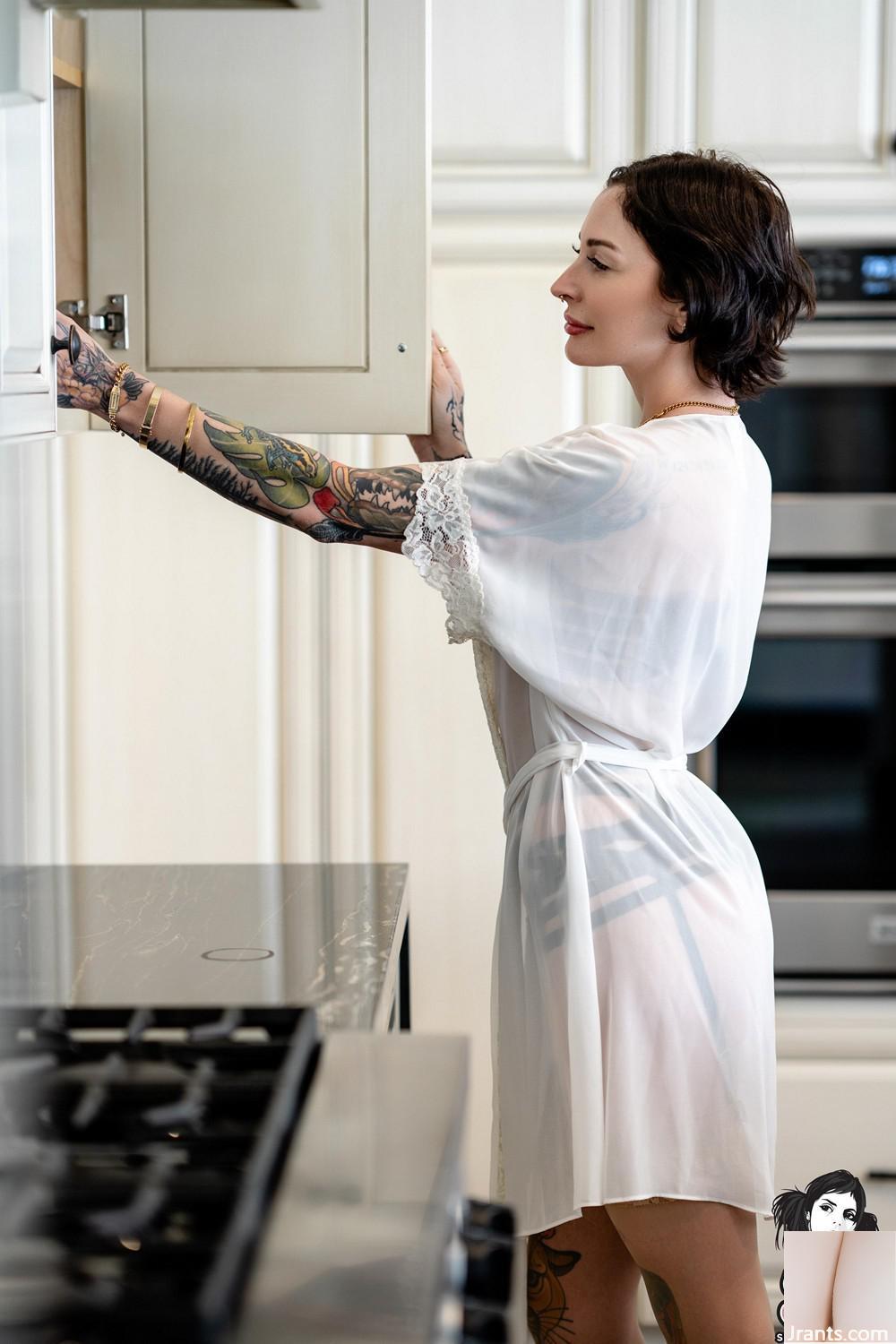 (Suicide Girls) 11 Mar 2025 &#8211; Raeriley &#8211; Delight Morning (52p)