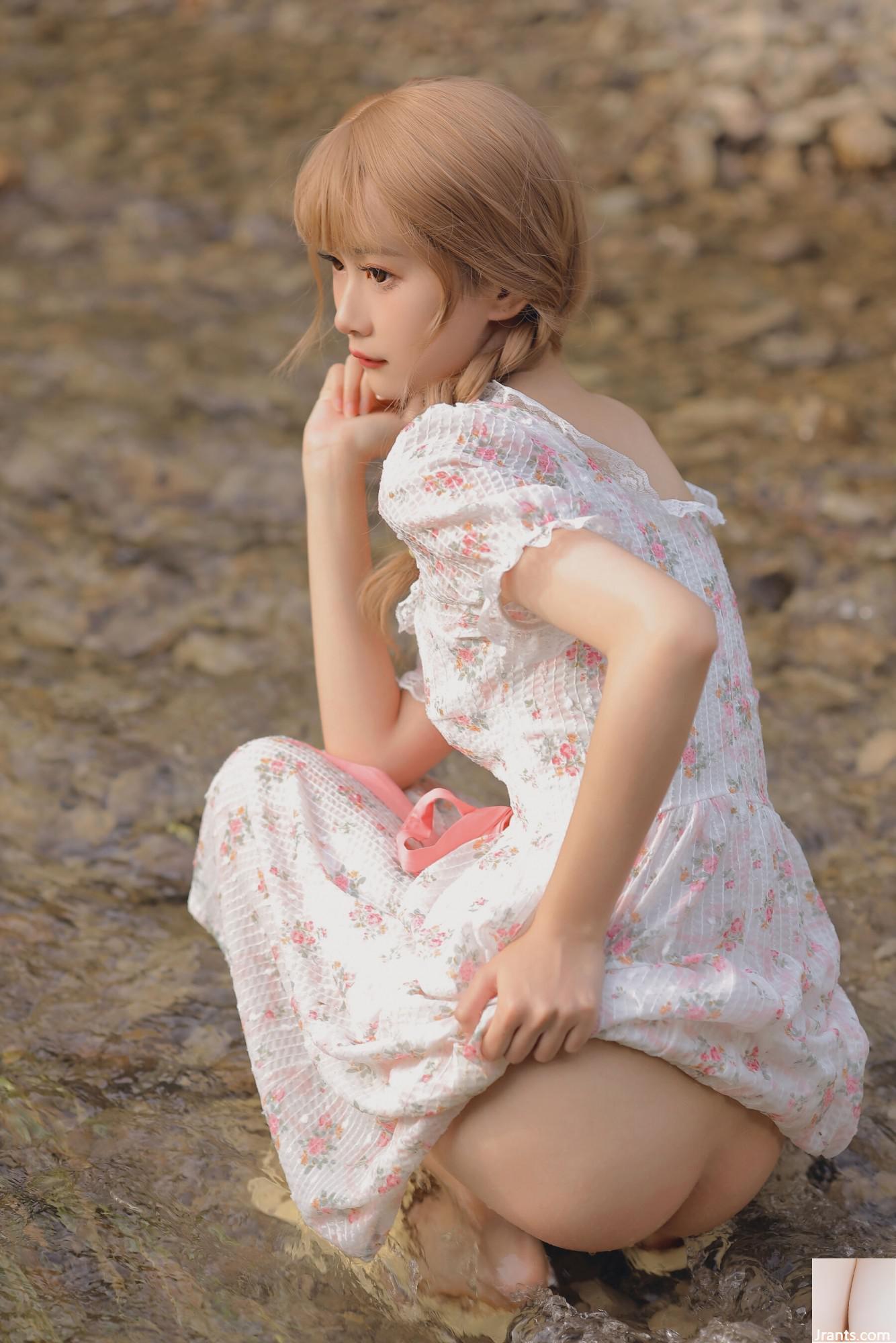Goldfish Kinngyo &#8220;Heart Fallen&#8221; (57p)