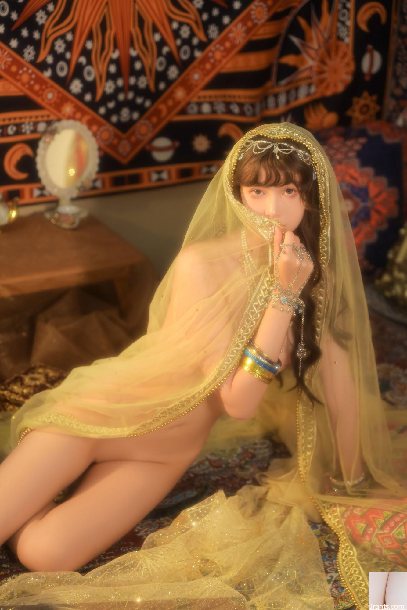 Goldfish Kinngyo &#8220;Princess Jasmine&#8221; (46p)