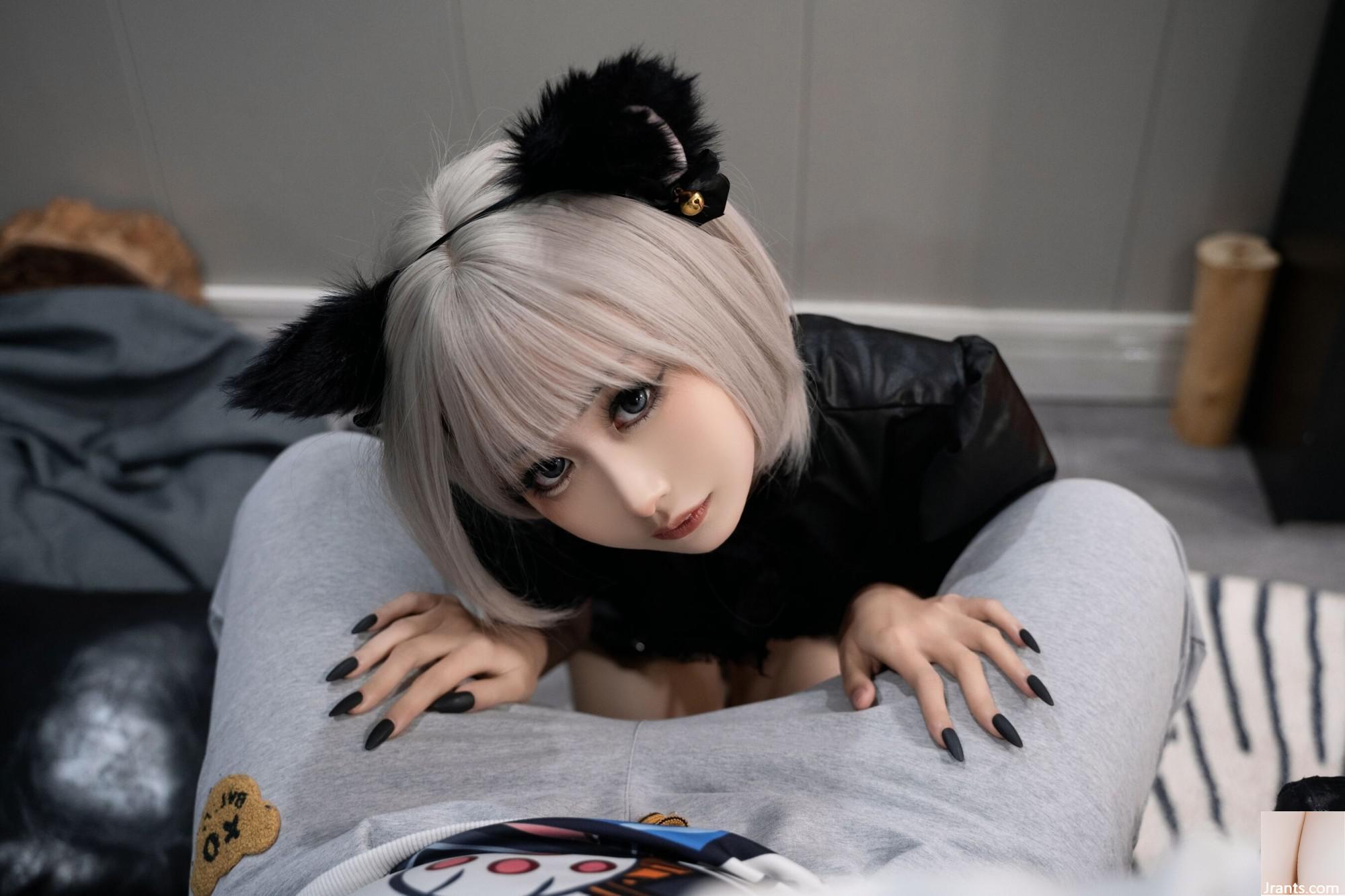 Goldfish Kinngyo &#8220;The Lost Black Cat&#8221; (76p)